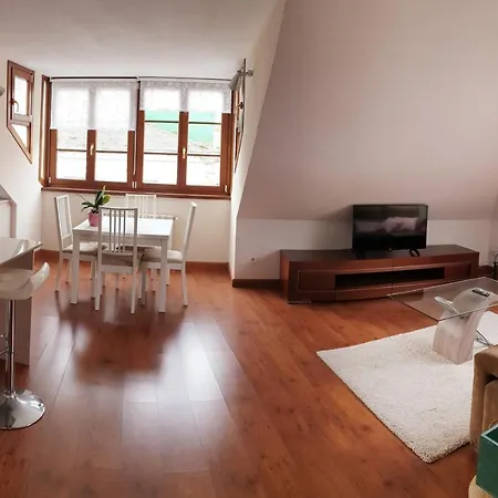 Apartment Atico Cine Colon